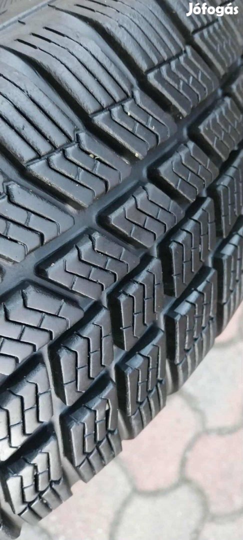 4 db téli gumiabroncs felnivel - 175/65 R 15