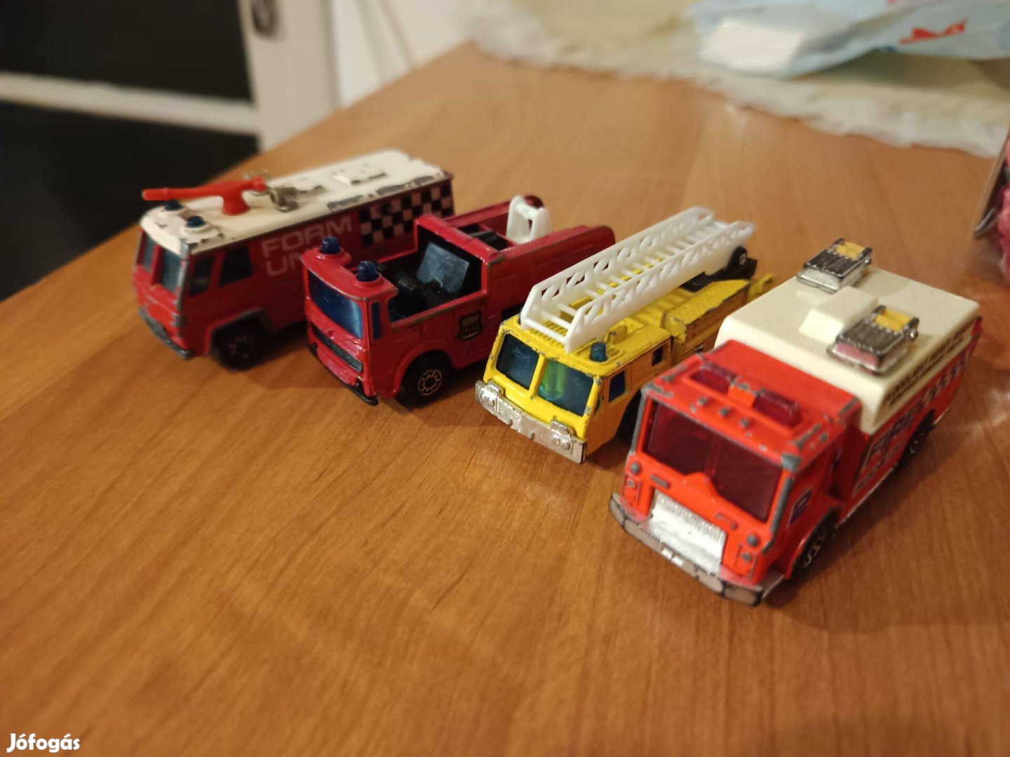 4 db tűzoltó Matchbox eladó