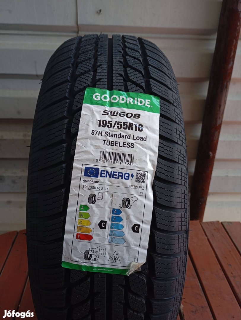 4 db új Goodride SW608 Snowmaster 195/55 R16 87H téligumi