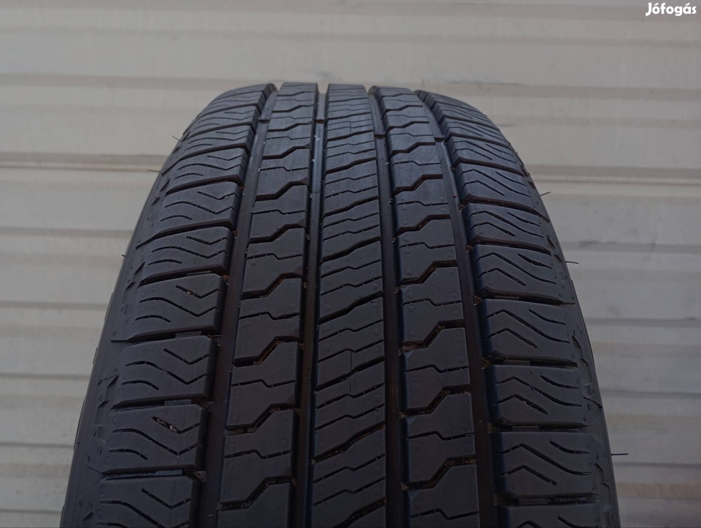 4 db újszerű Goodyear Wrangler Territory HT 255/65 R18 111H nyárigumi.