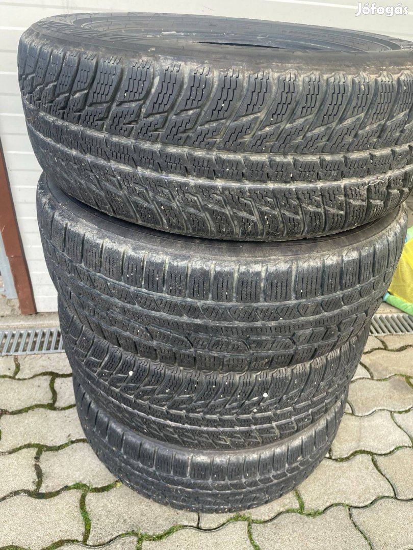 4 évszakos 235/65 R17