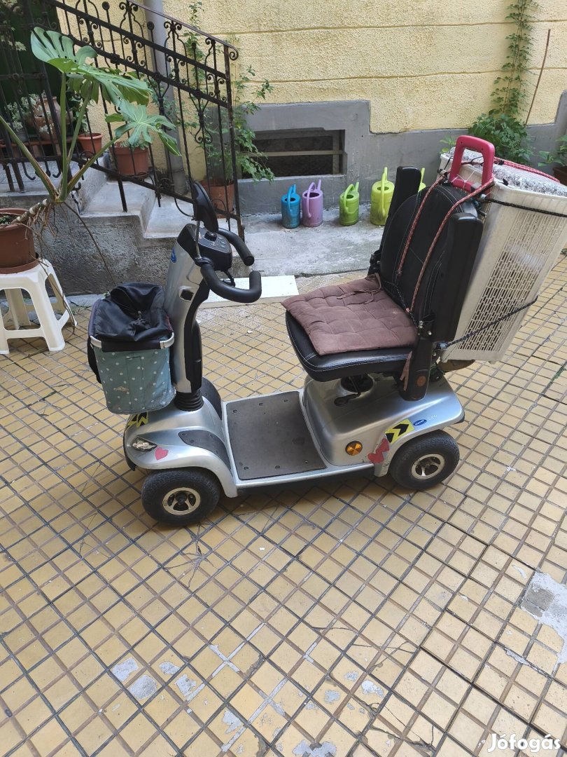 4 kerekű moped! 