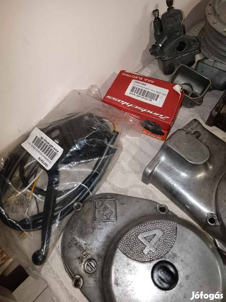 4 sebességes Simson S51 kulung deknit keresek szép állapotban