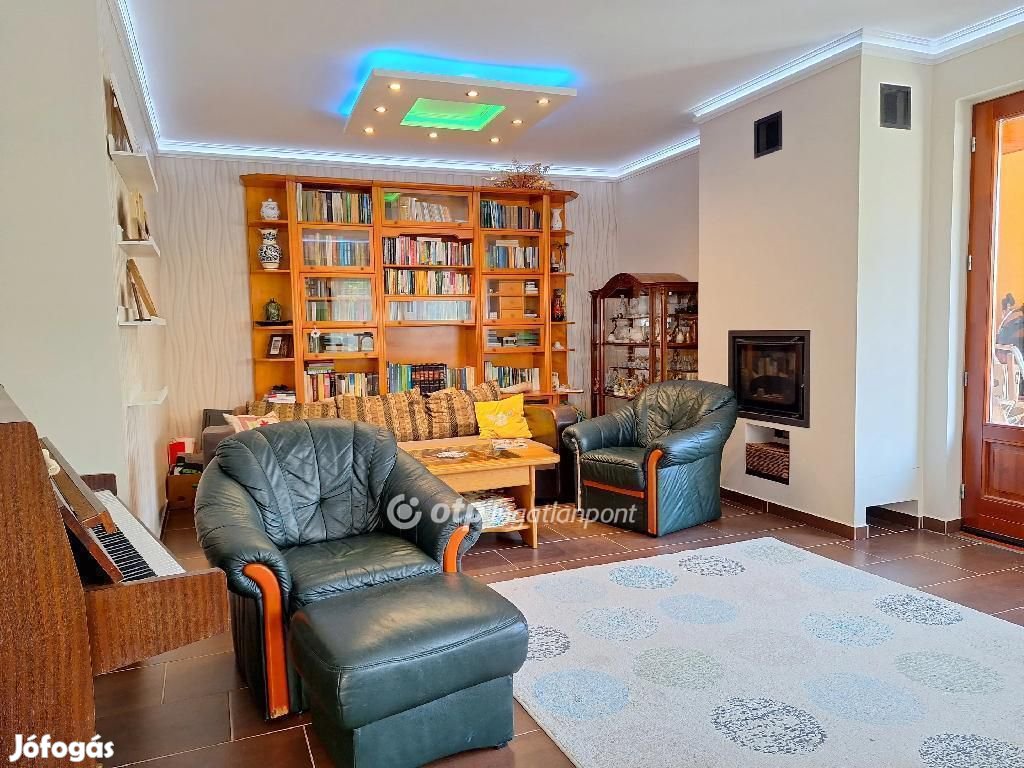 4 szobás családi ház eladó, Makó