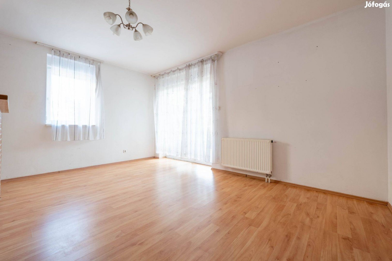 4 szobás tégla lakás az Európa Lakóparkban Bp. 16. ker.