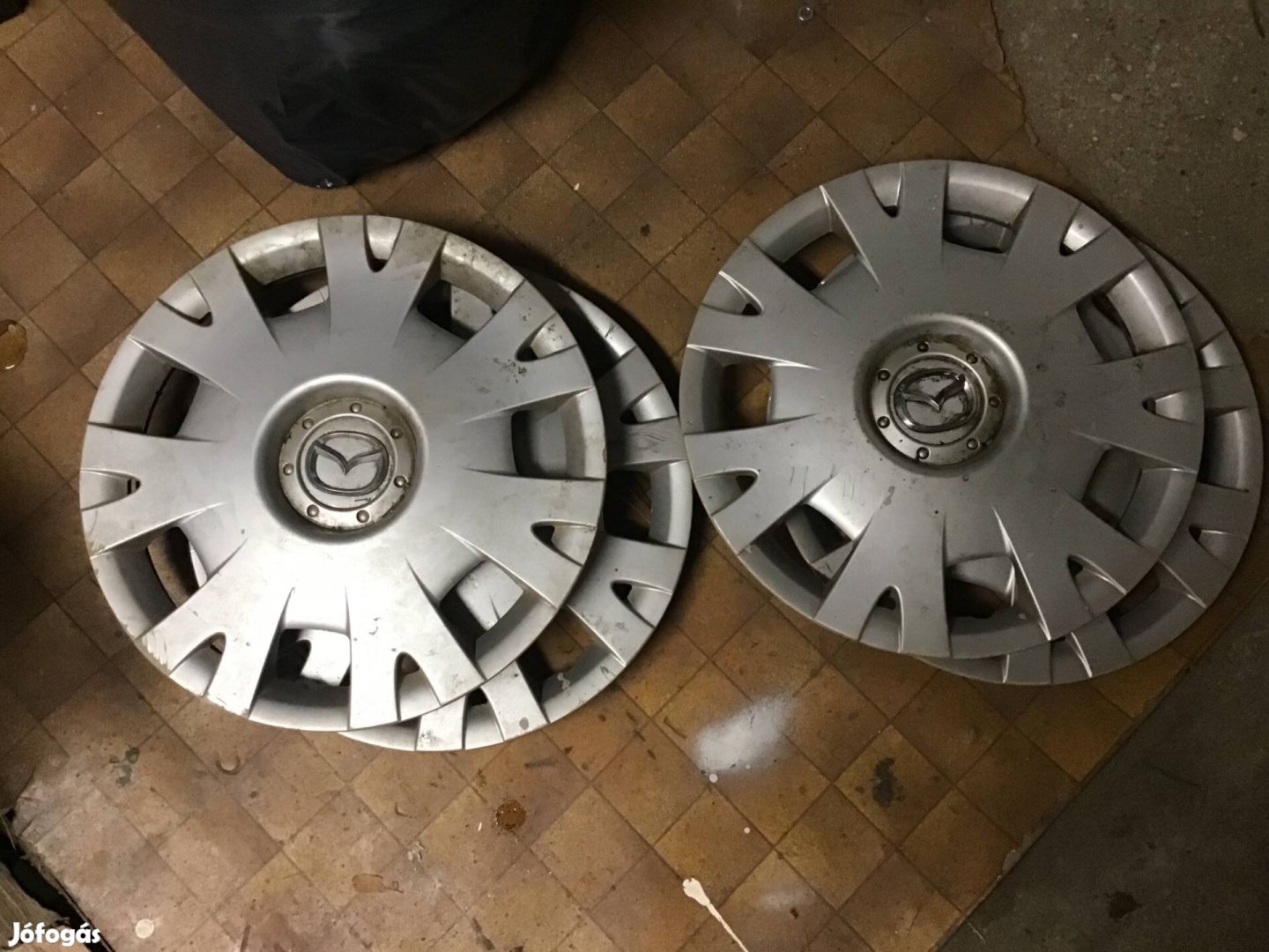 4 x Mazda 16 os dísztárcsa
