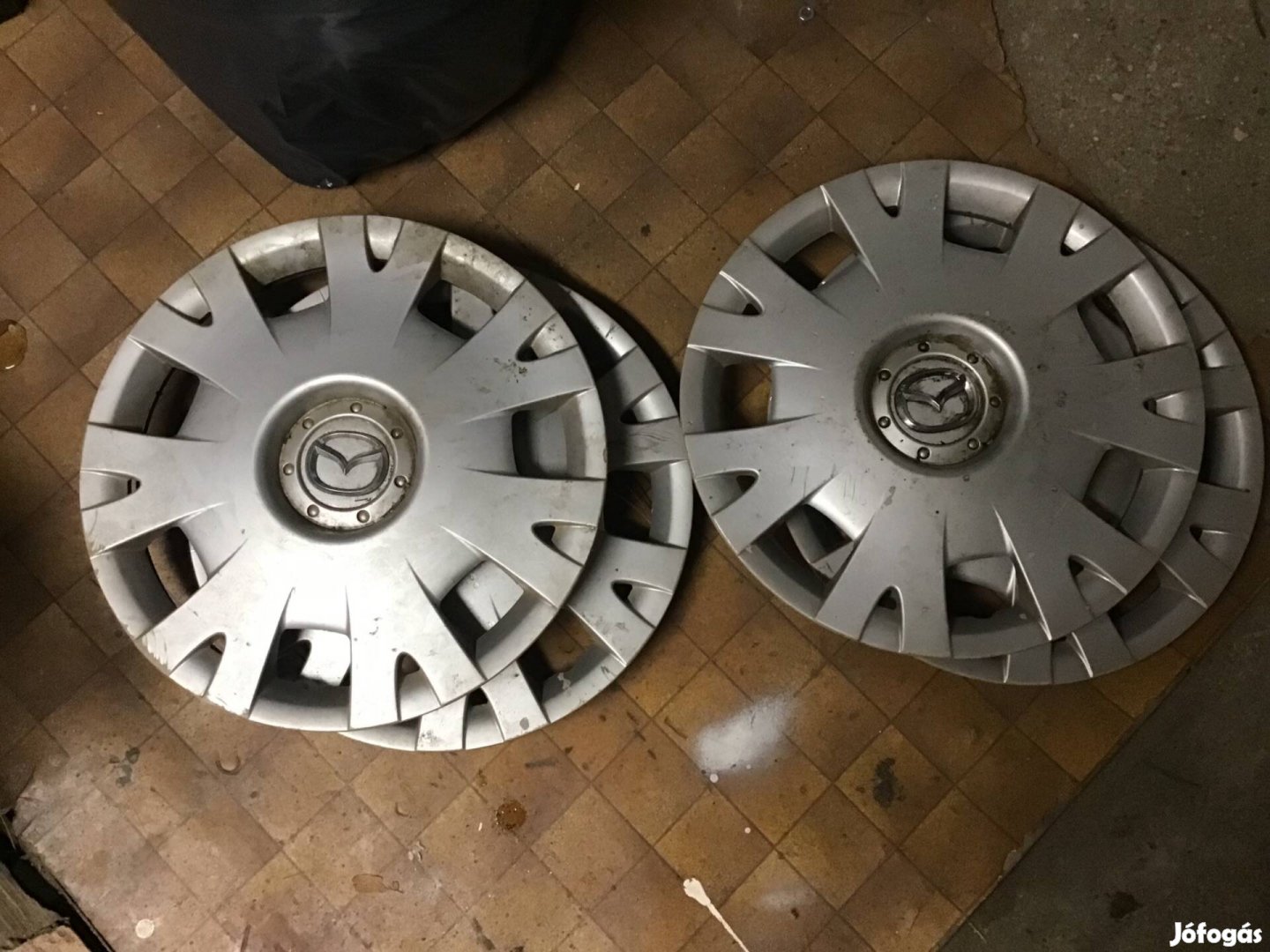 4 x Mazda 16 os dísztárcsa