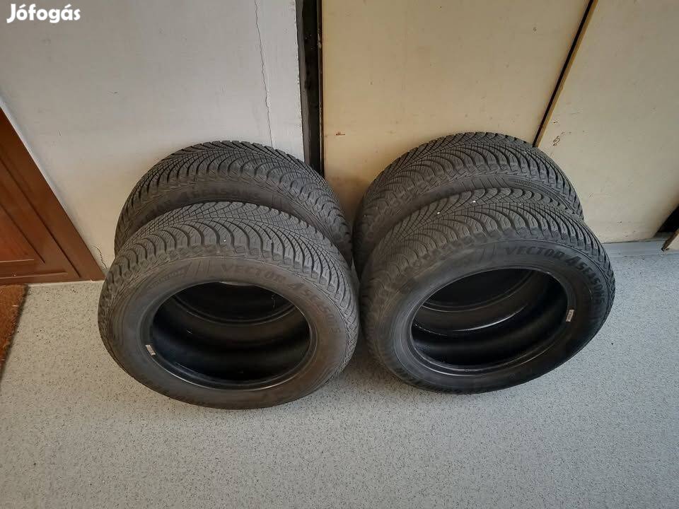 4db 155/70 R13 Goodyear Vector 4seasons gen2 autógumi, gumiabroncs