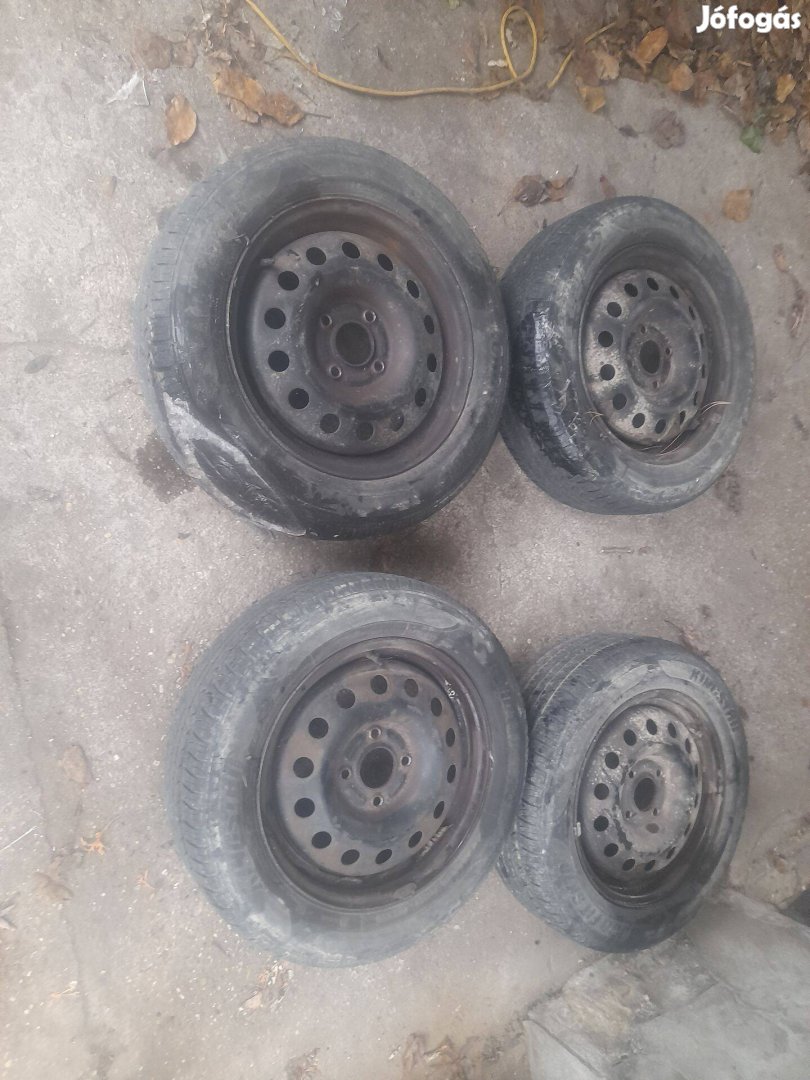 4db 15-ös 4x108 Ford felni gumis műhelytől eladó