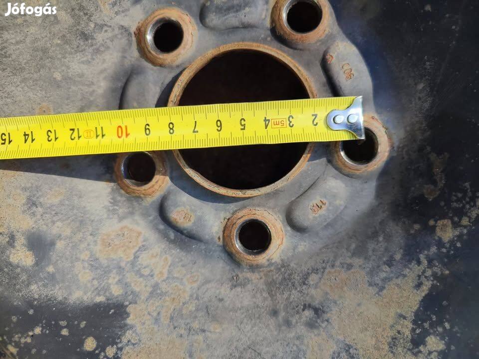 4db 16 colos Ford acélfelni Dunlop téligumival együtt eladó