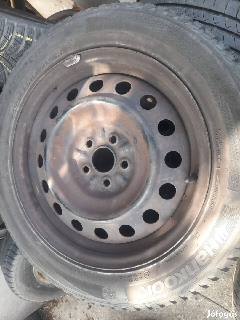 4db 16-os 5x100 Toyota felni gumis műhelytől