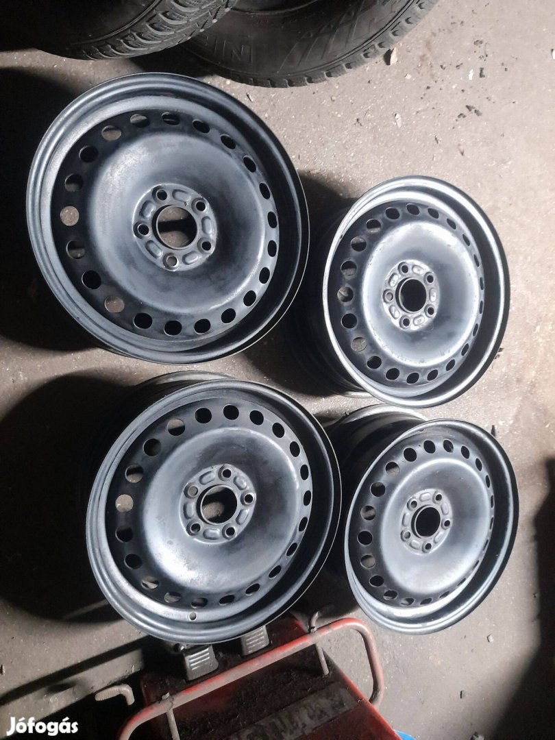 4db 16-os 5x108 Ford felni gumistól eladó