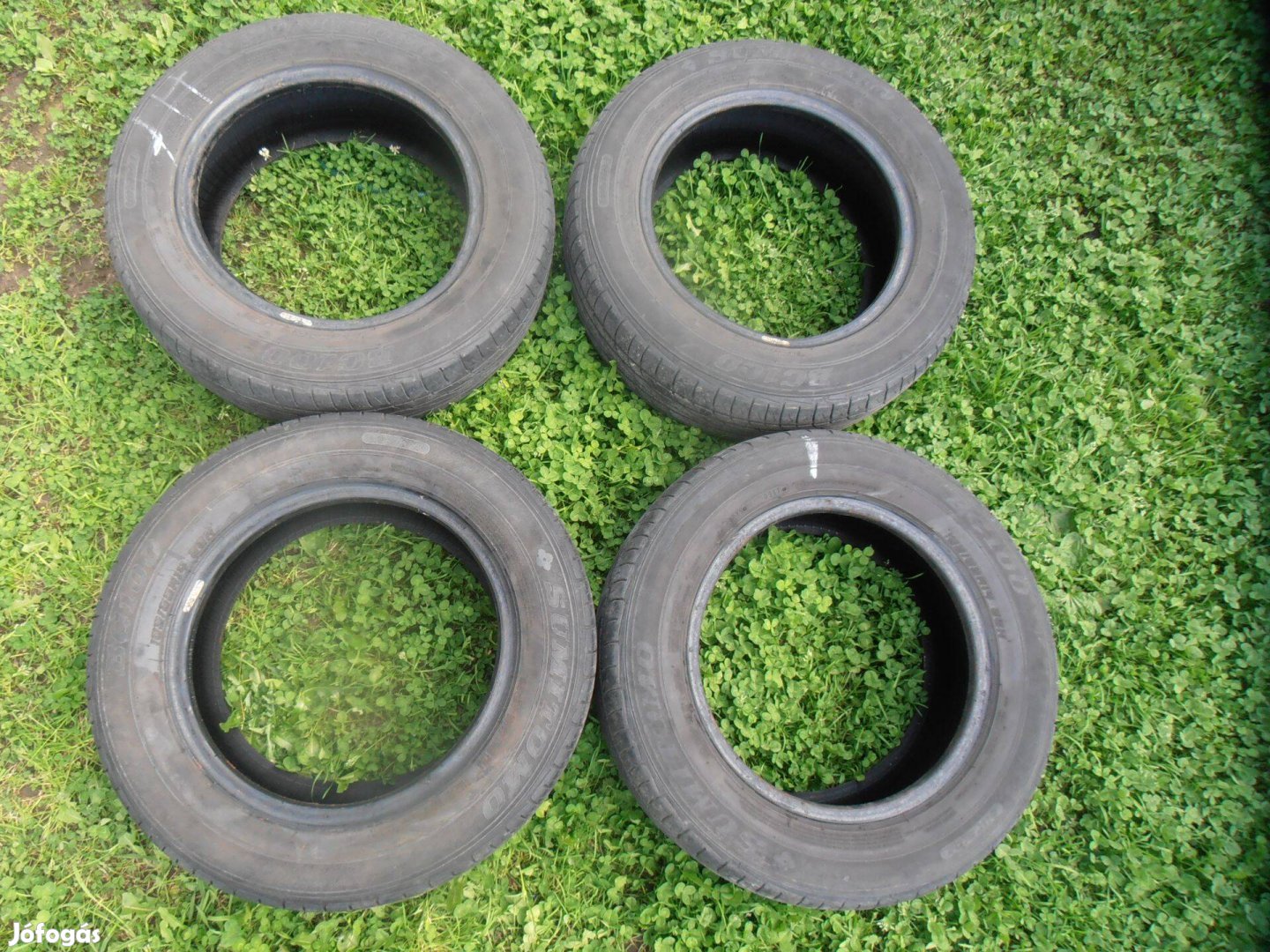 4db 185/65 R14 5mm-es japán nyári gumi egyben 20.000Ft-ért ujpesten el
