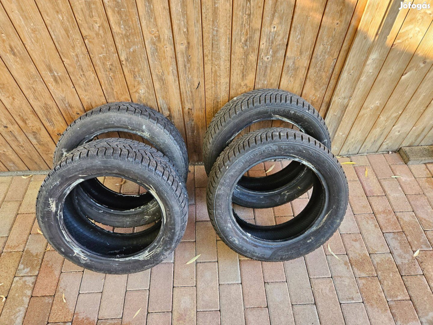 4db 185x55r15 téli gumi