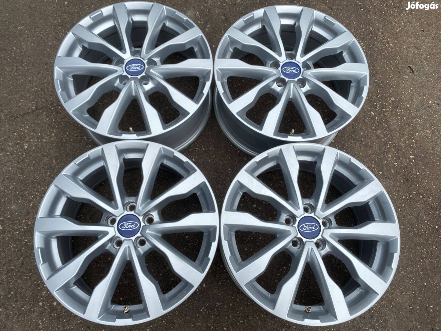 4db 18 Ford alufelni. (3864)