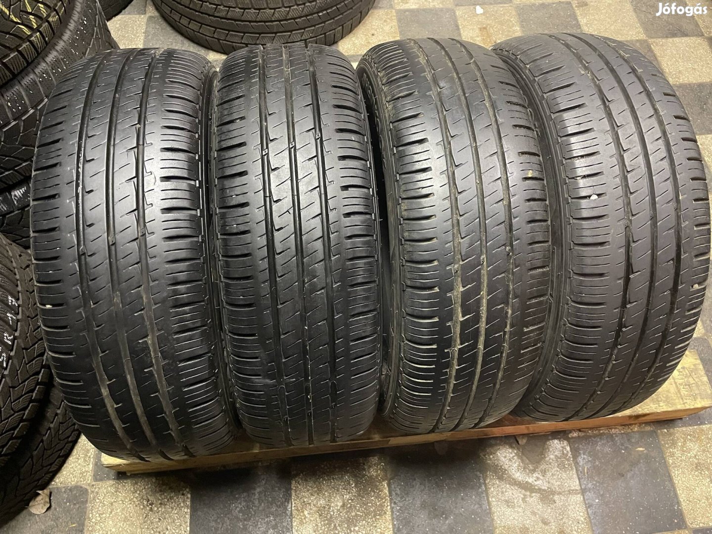 4db 195/60 R16C Hankook Vantra LT