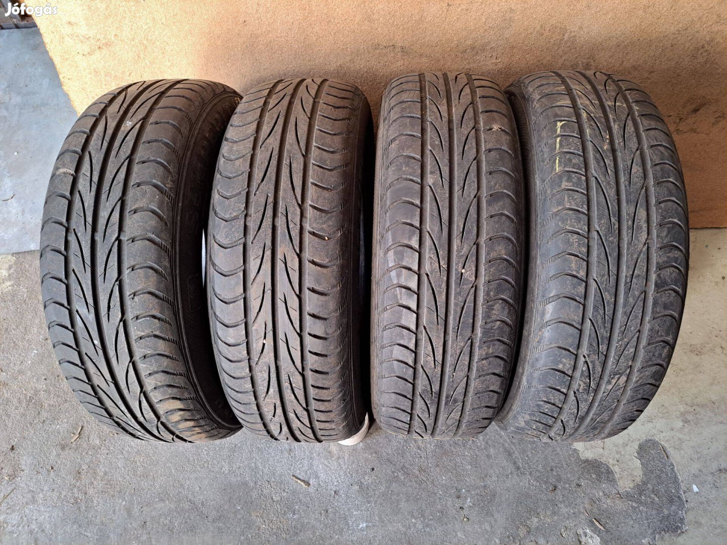 4db 195/65 R15 Semperit Speed-Life használt Nyári gumi eladó!! akciós