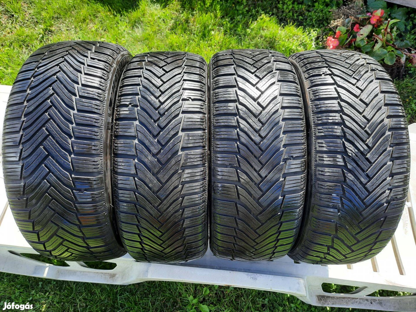 4db 205/45R16 Michelin Alpin6 téli gumi