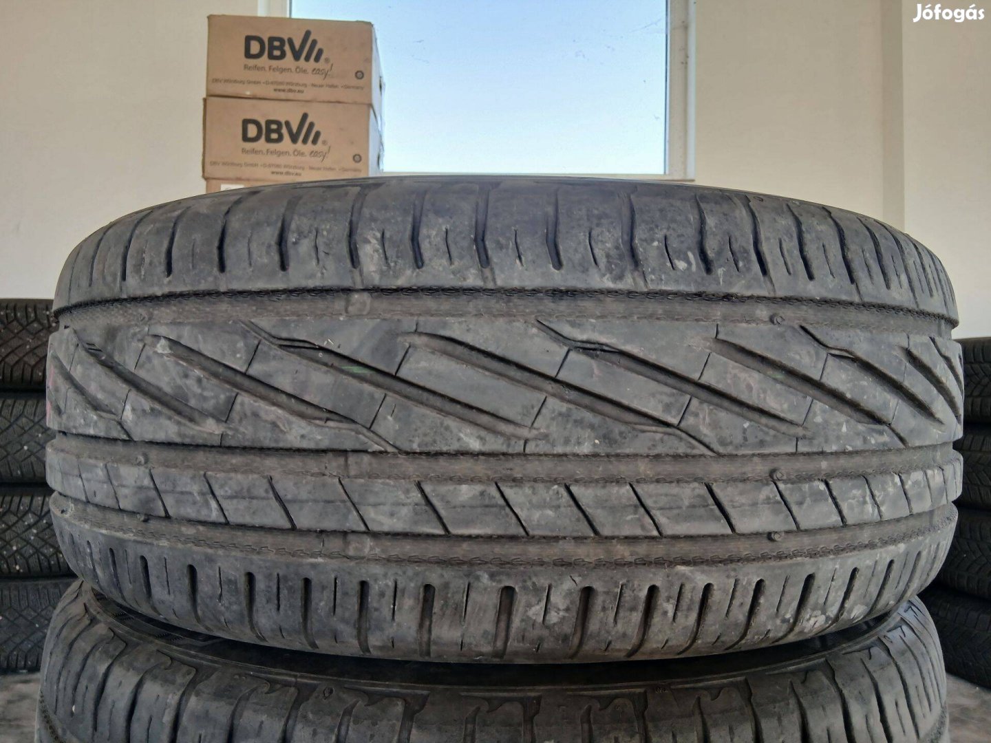 4db 205/55 R16 Uniroyal nyári gumi 2022-es 205/55R16 16