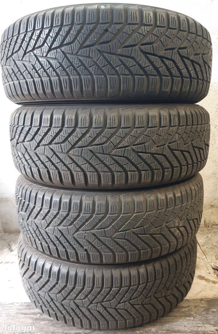 4db 215/60R16 99H Yokohama Téligumi