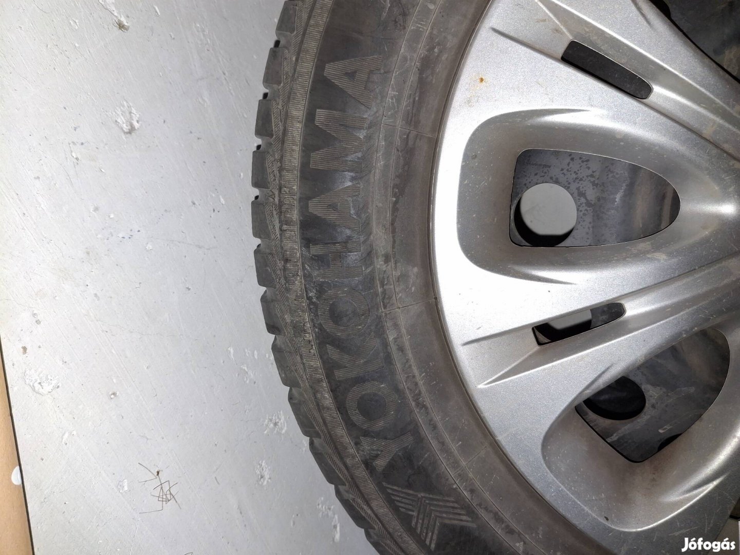 4db 215/60R16 téligumi felnivel,+Tpms