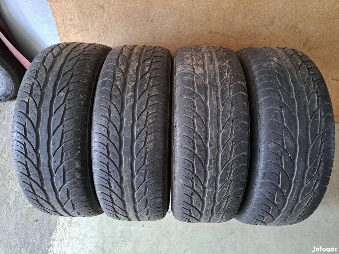 4db 215/60 R16 Uniroyal Rainexpert használt Nyári gumi eladó!!! akciós