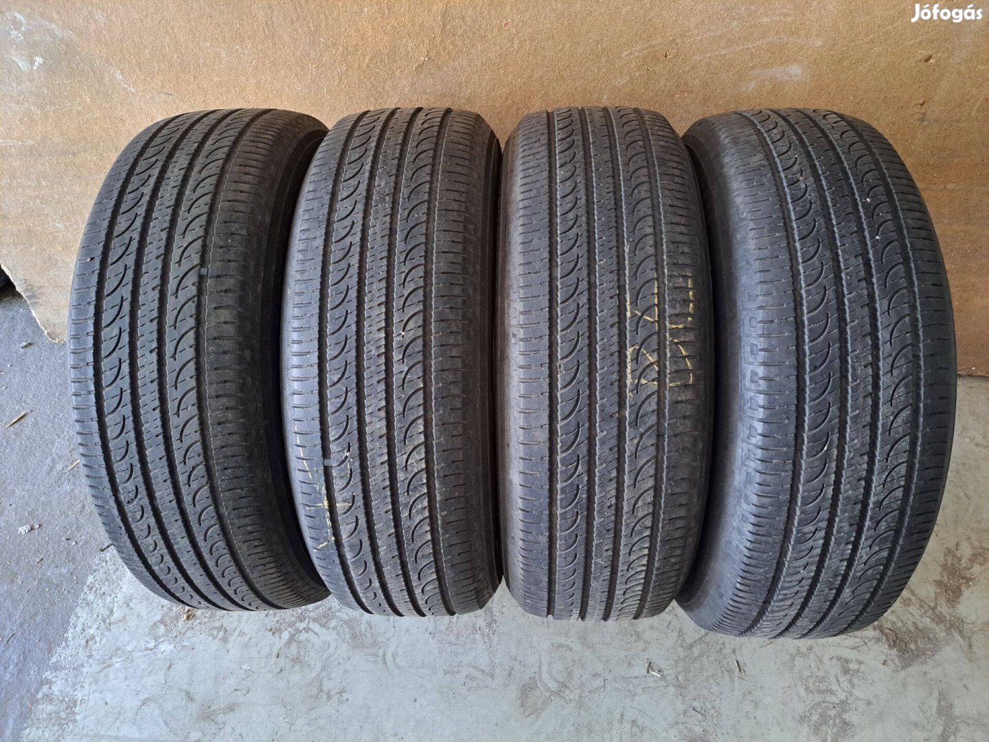 4db 215/60 R17 Yokohama Geolandar SUV M+S Négyévszakos 4×4 Terepjáró