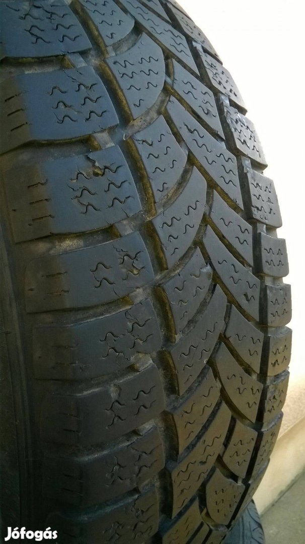 4db 215/65R16C Vredestein Comtrac kisteher téli gumi eladó