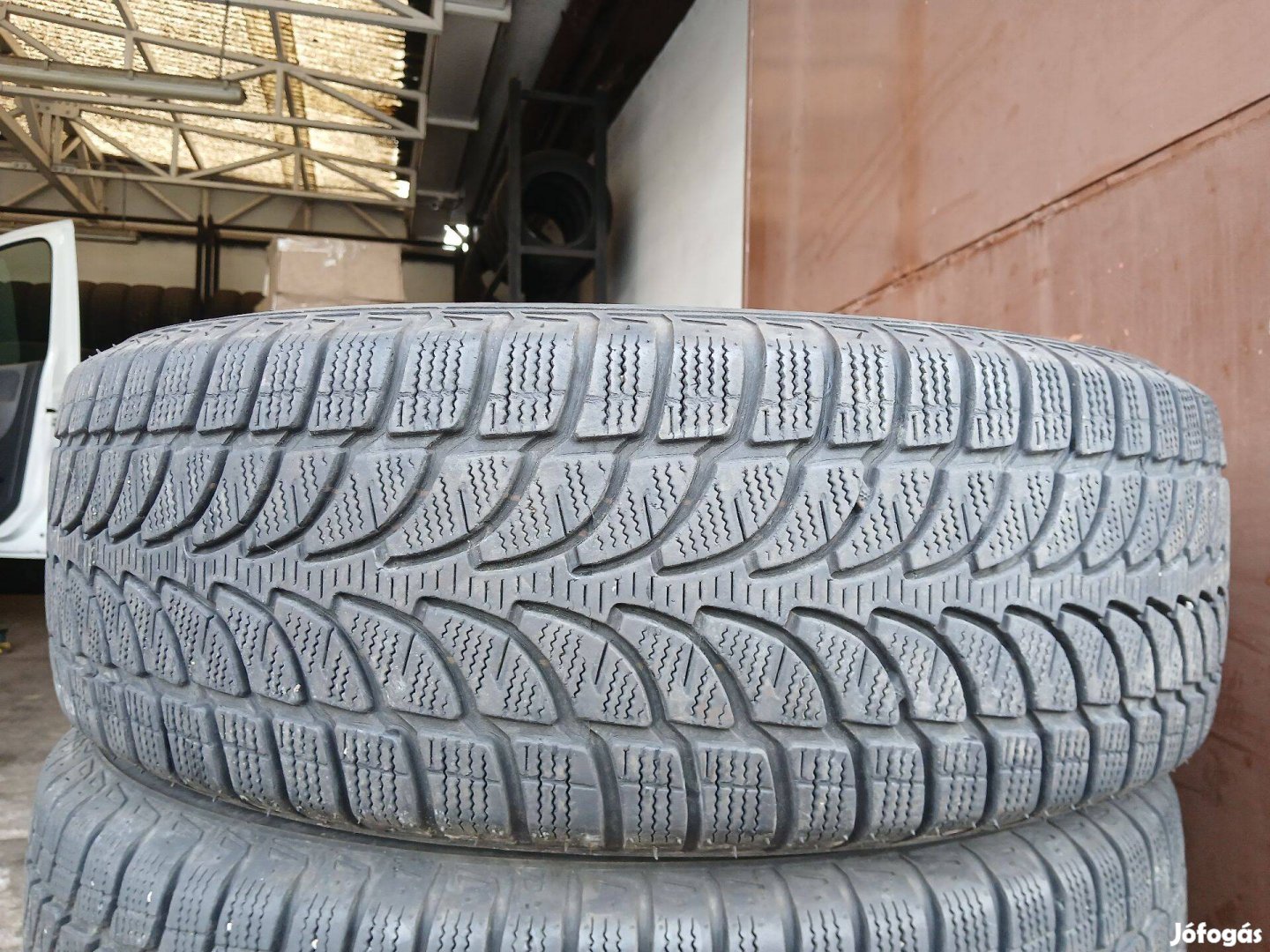 4db 215/70 R16 Bridgestone téli gumi 215/70R16 16