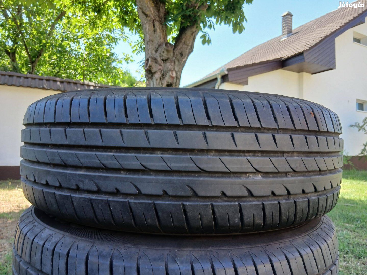 4db 215/70 R16 Hankook nyári gumi 6mm-es 215/70R16 16