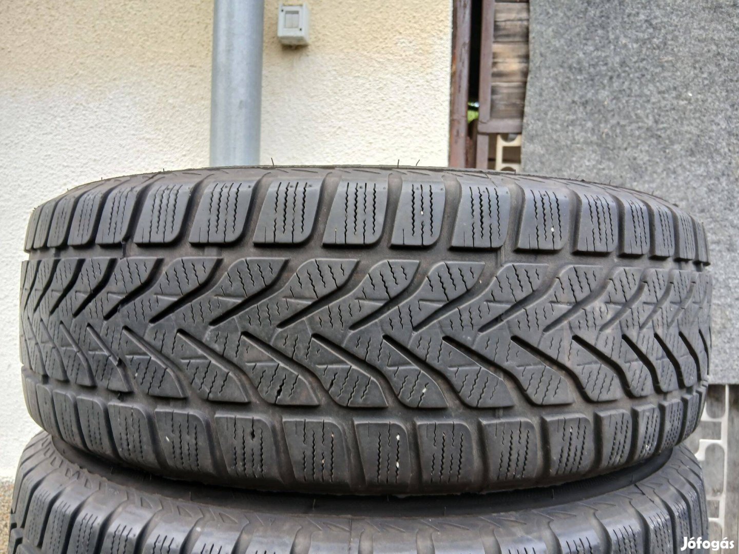 4db 215/70 R16 Lassa téli gumi 215/70R16 16
