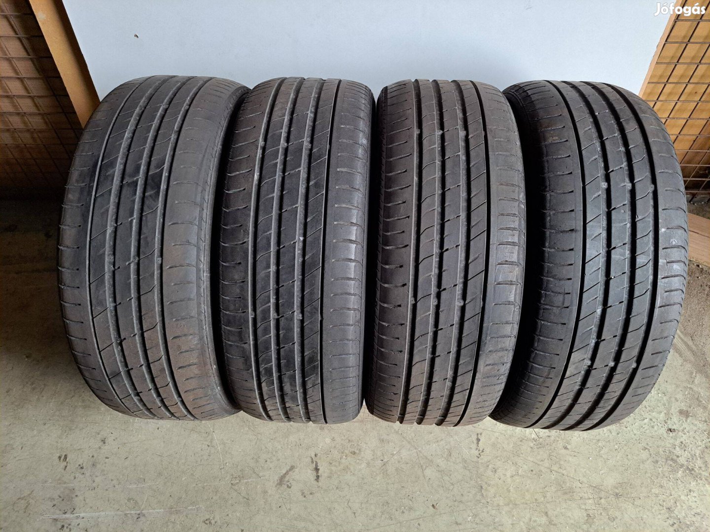 4db 225/50 R17 Nexen Nfera SU1 (Peremvédős) nyári gumi eladó!!!