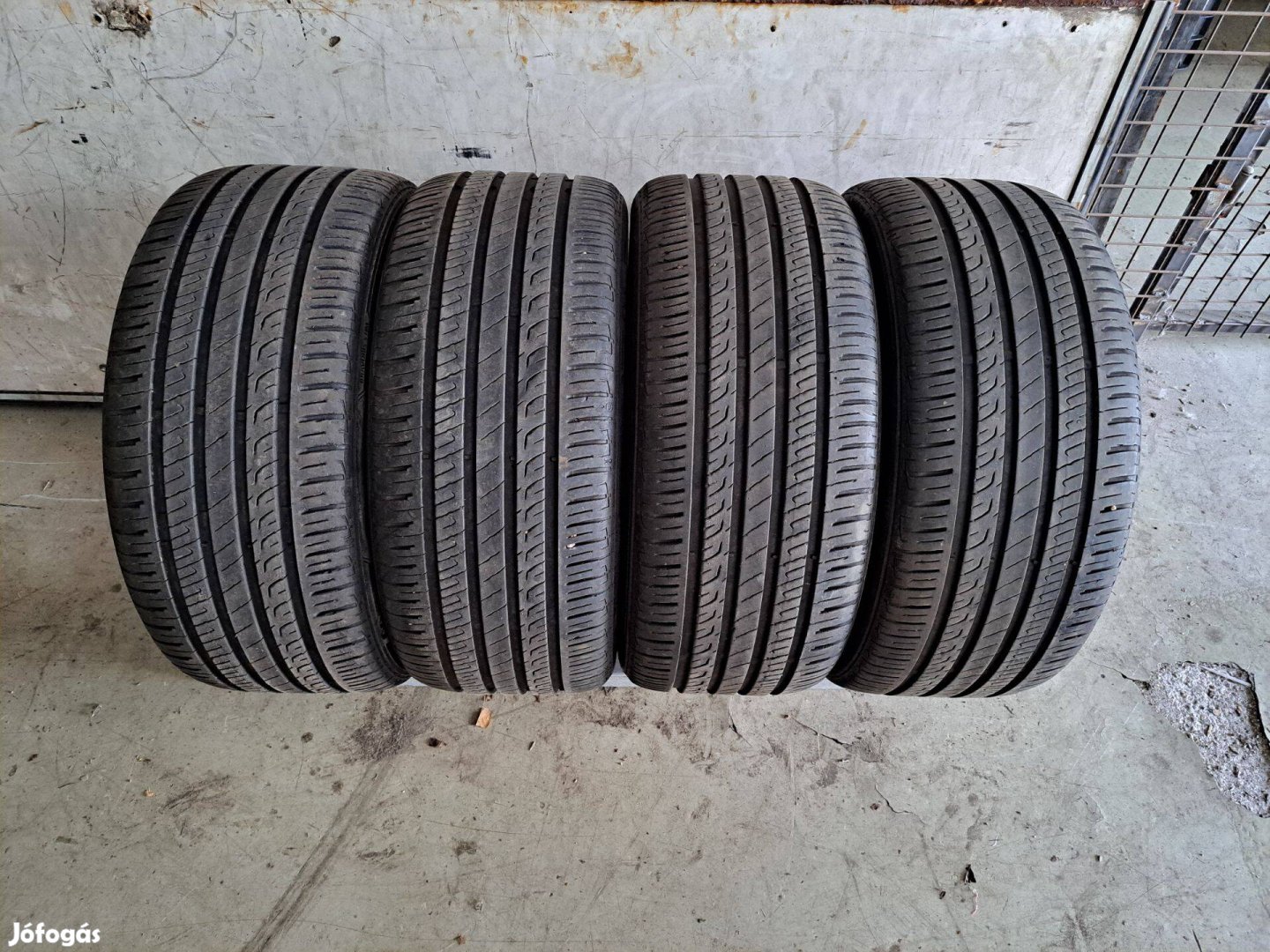 4db 235/45 R17 barum bravuris 5 HM (Peremvédős) nyári gumi eladó 2022