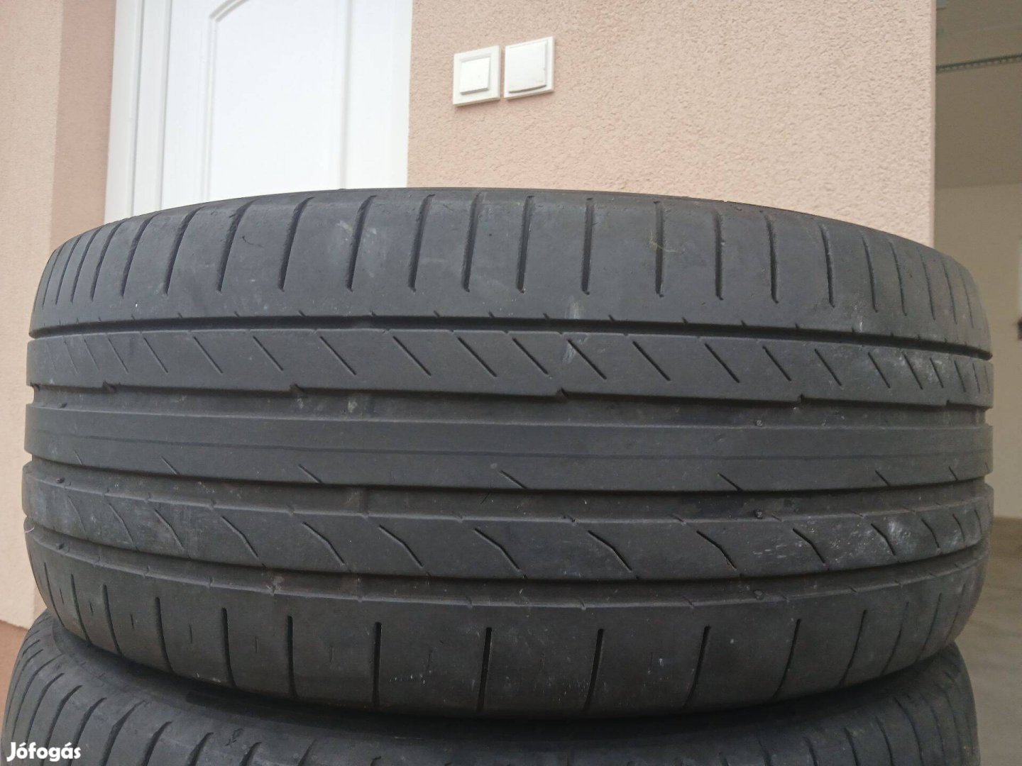 4db 235/50 R18 Continental nyári gumi 235/50R18 18