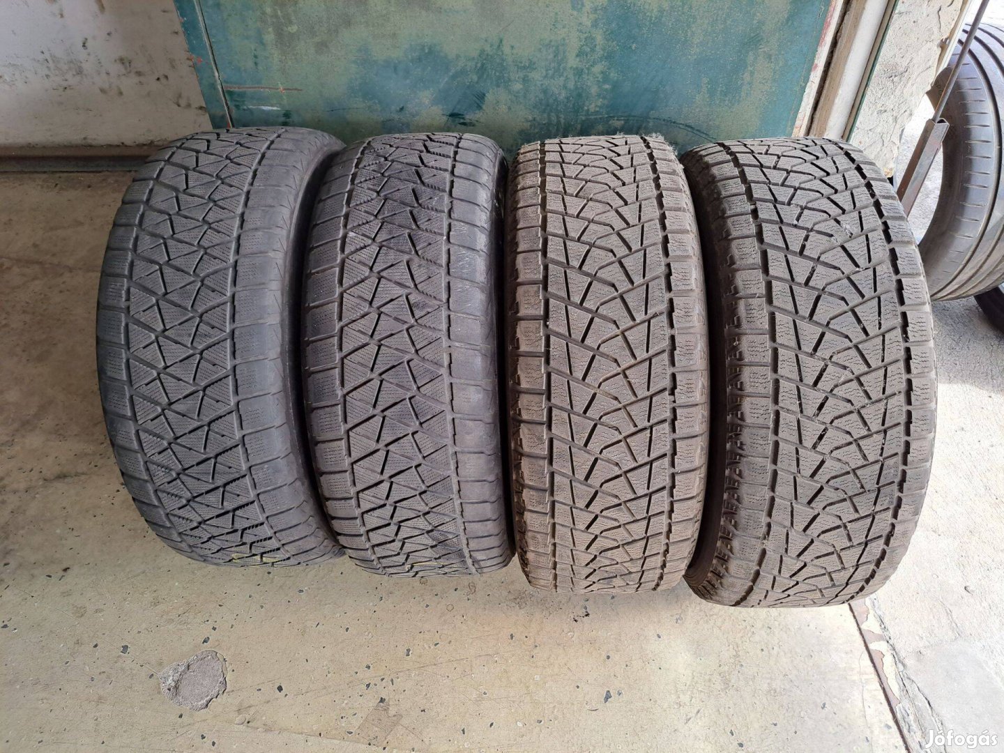 4db 275/60 R18 Bridgestone Blizzak DM-Z3 használt Téli gumi eladó!!!