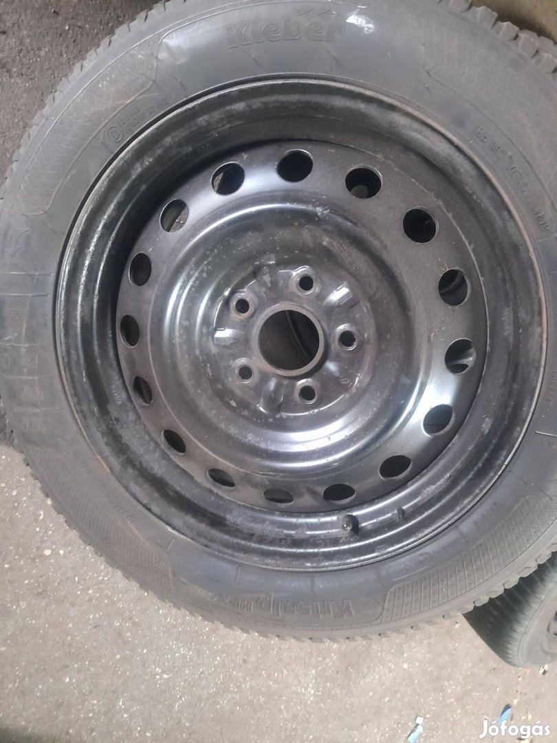4db 6,5x16-os 5x114,3 osztókörű Toyota felni