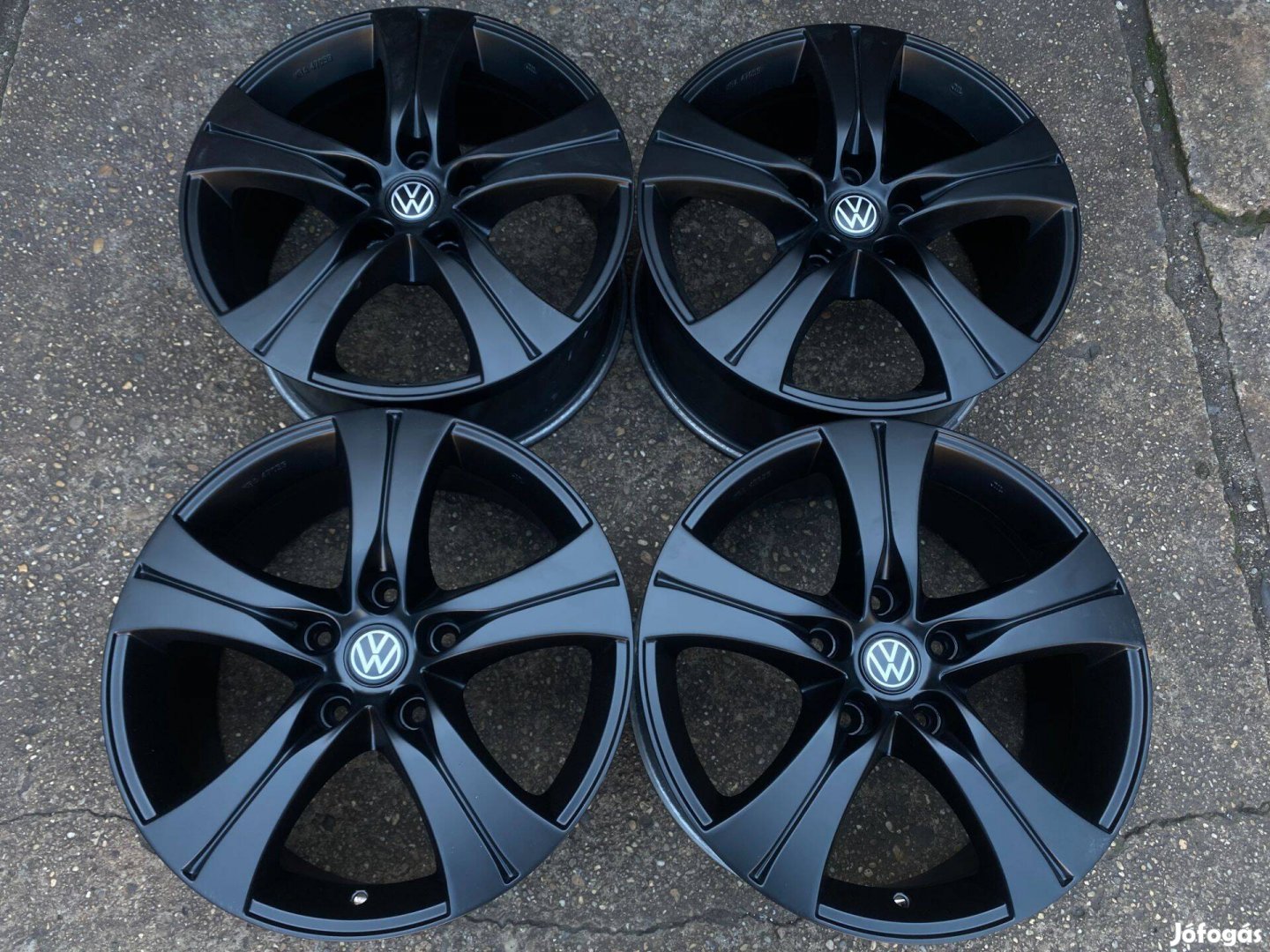 4db Alutec 18 VW Touareg alufelni. (4061)