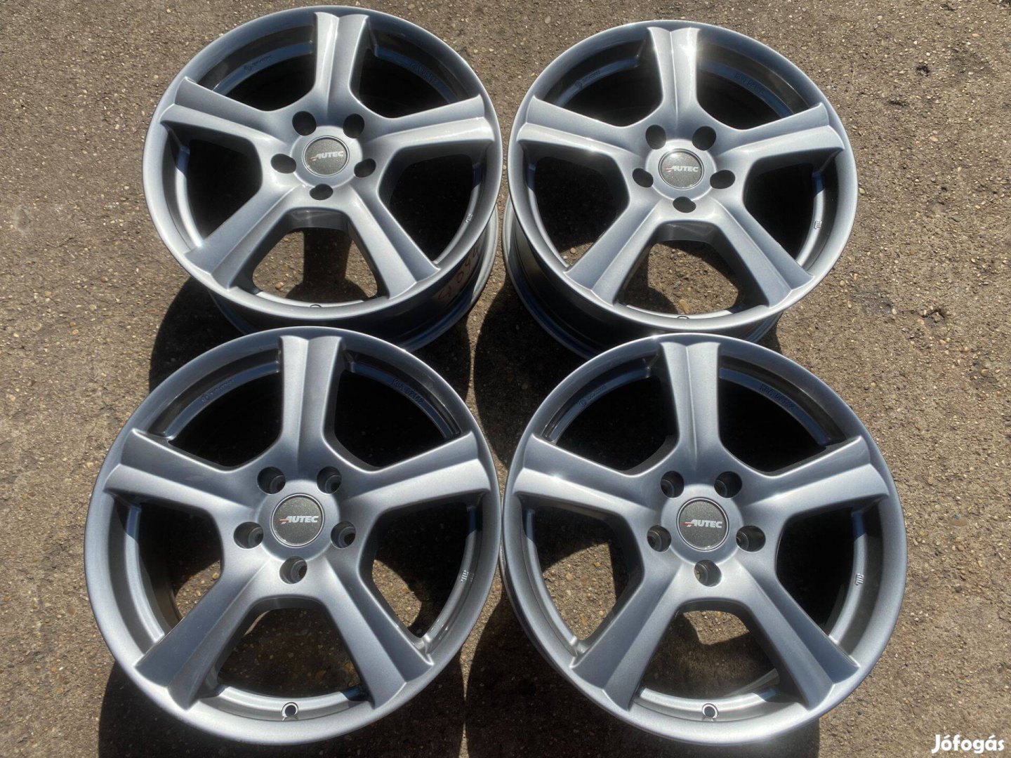 4db Autec 17 VW Audi Skoda alufelni. (4094)