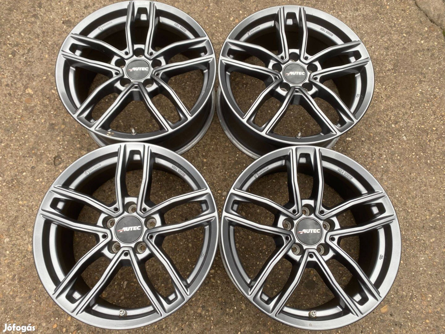 4db Autec 17 VW Skoda Seat alufelni. (4114)