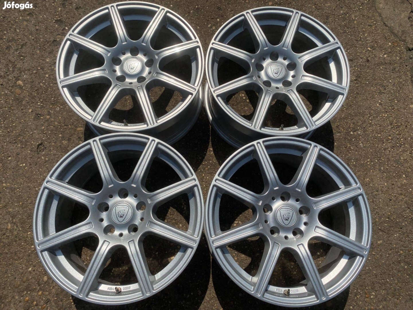 4db B.A.T. 17" VW - Skoda - Audi alufelni. (3918)