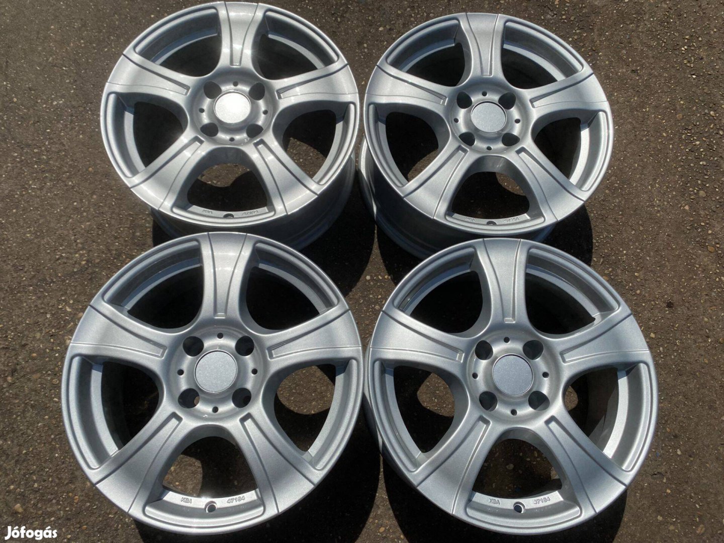 4db B. A. T. Citroen - Peugeot - Opel alufelni. (3958)