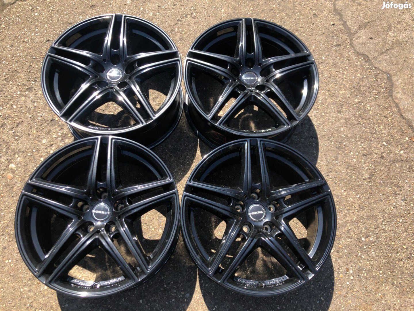4db Borbet 17" Audi - BMW - VW alufelni. (3948)