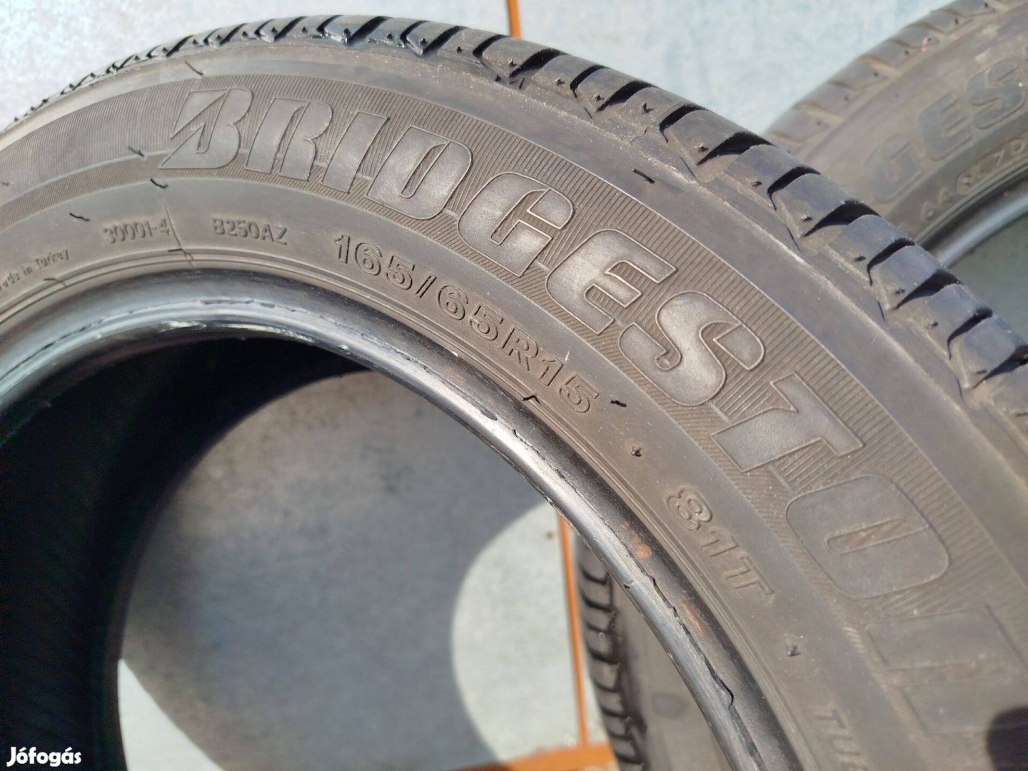 4db Bridgestone nyári gumi 165/65 R15