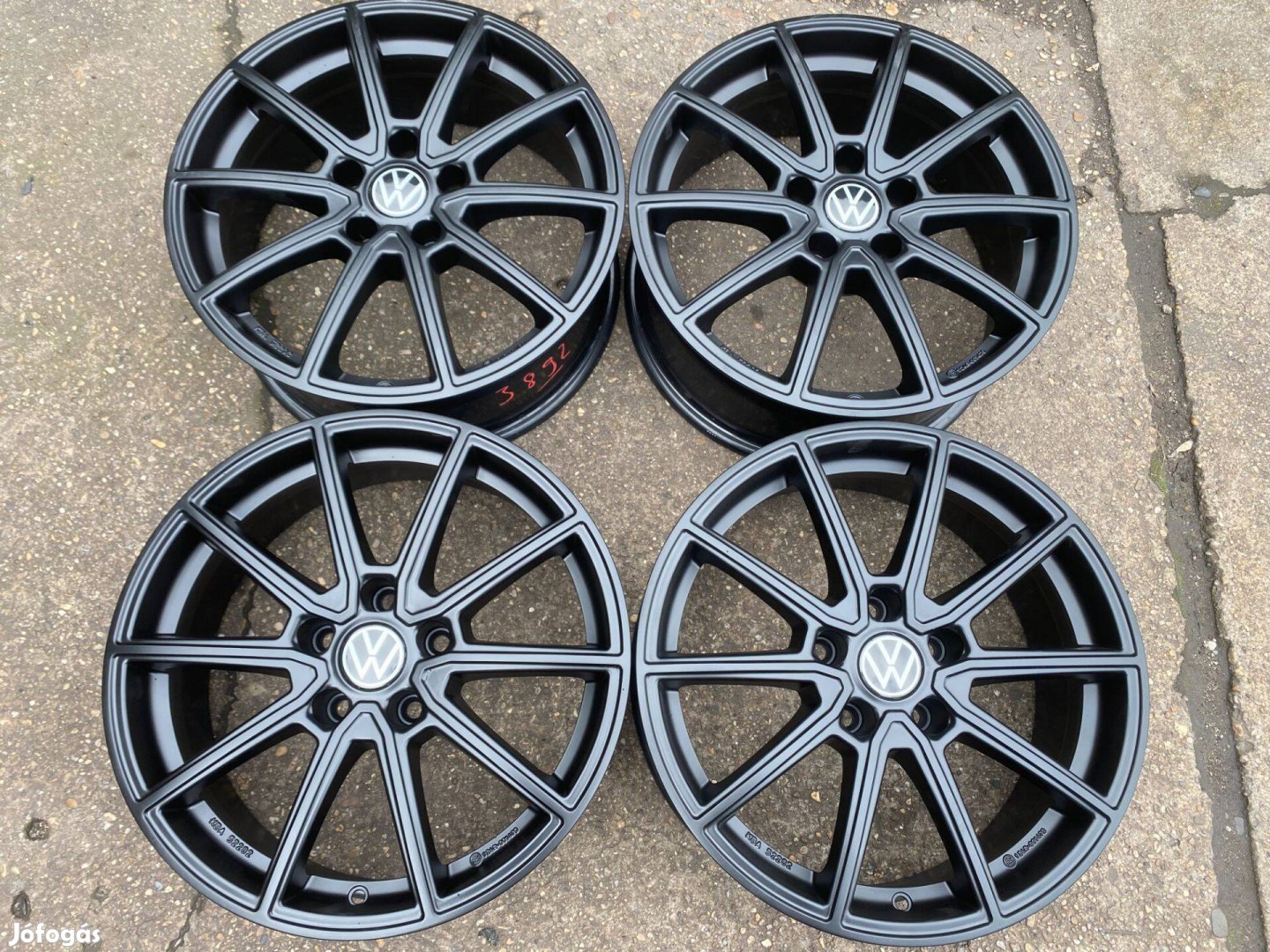 4db Brock 17" VW alufelni. (3892)