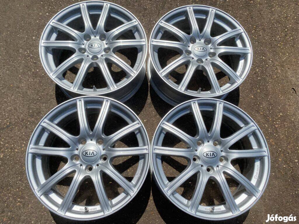 4db C4W 17 Kia alufelni. (3966)