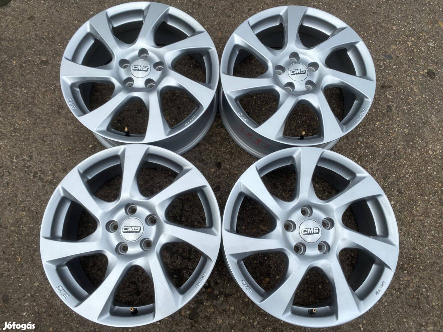 4db CMS 17" Ford - Volvo alufelni. (3891)