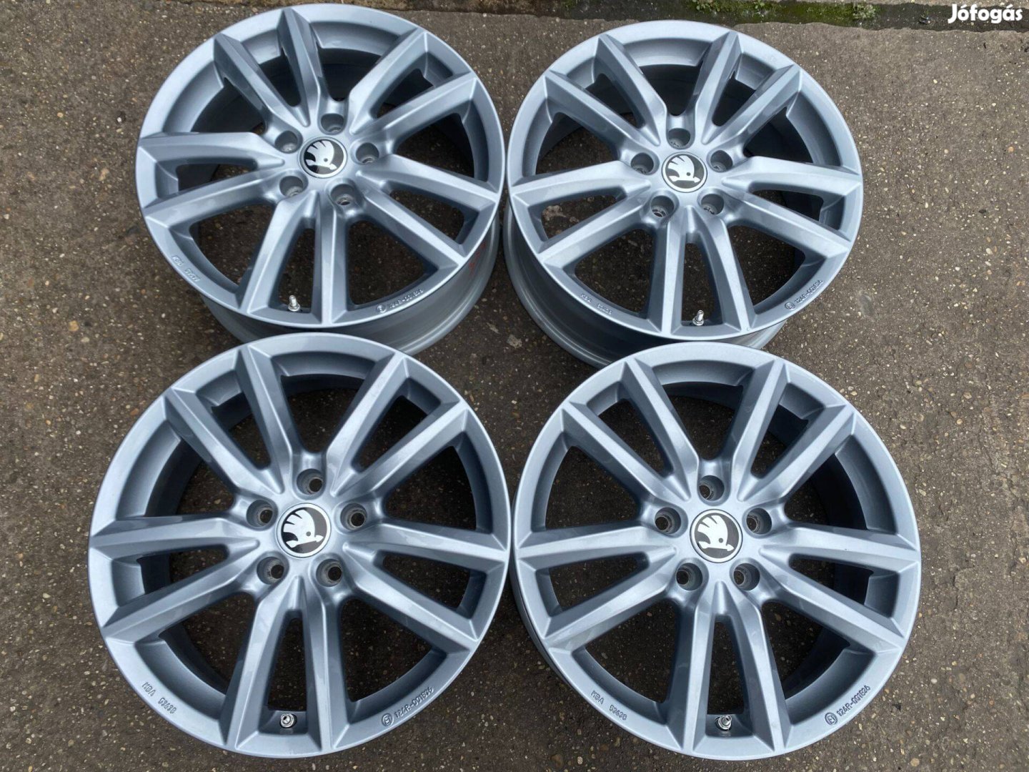 4db CMS 17" Skoda alufelni. (3863)
