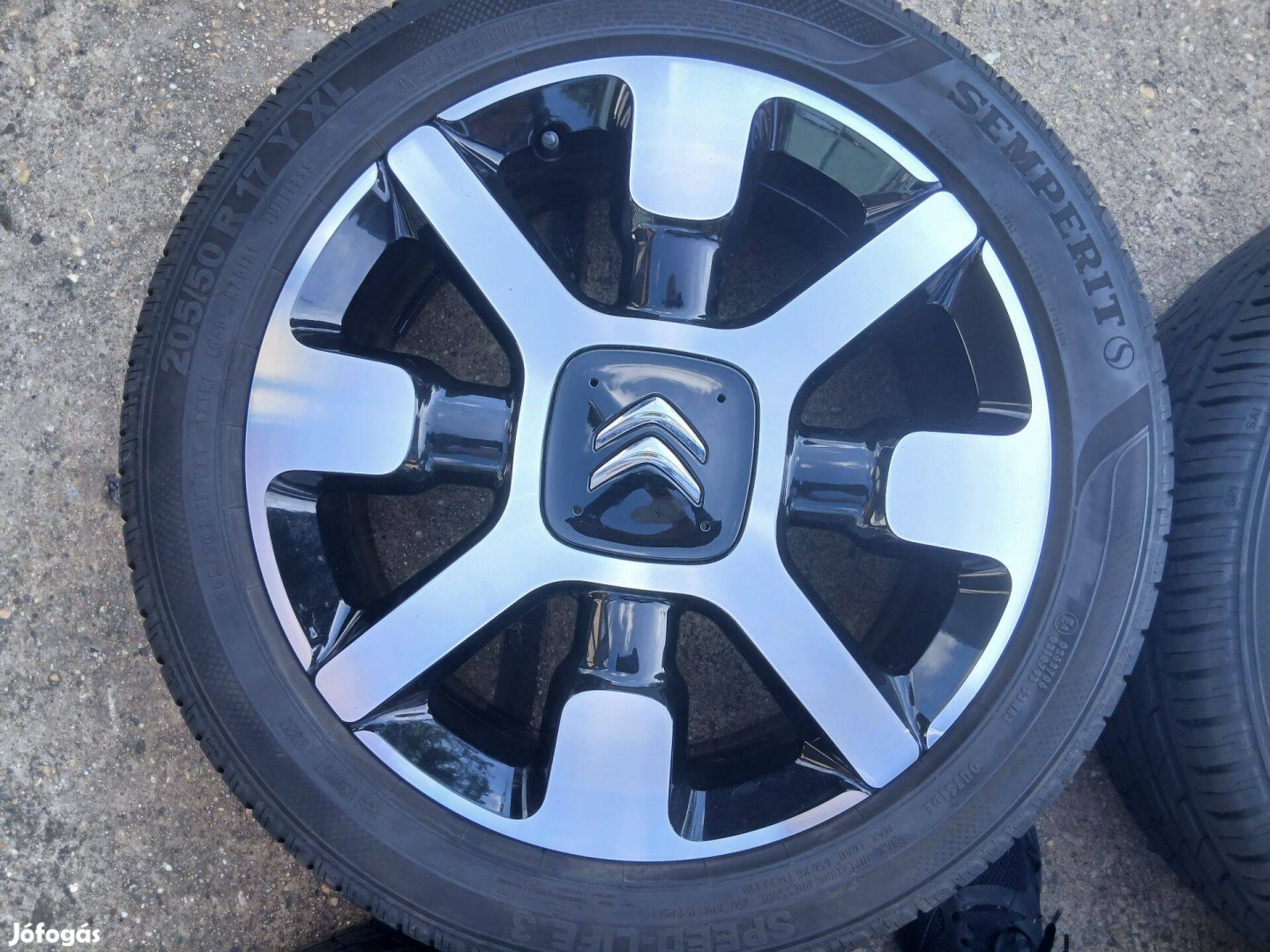 4db Citroen C3 Aircross C4 Cactus 17" alufelni felni új gumik 4x108