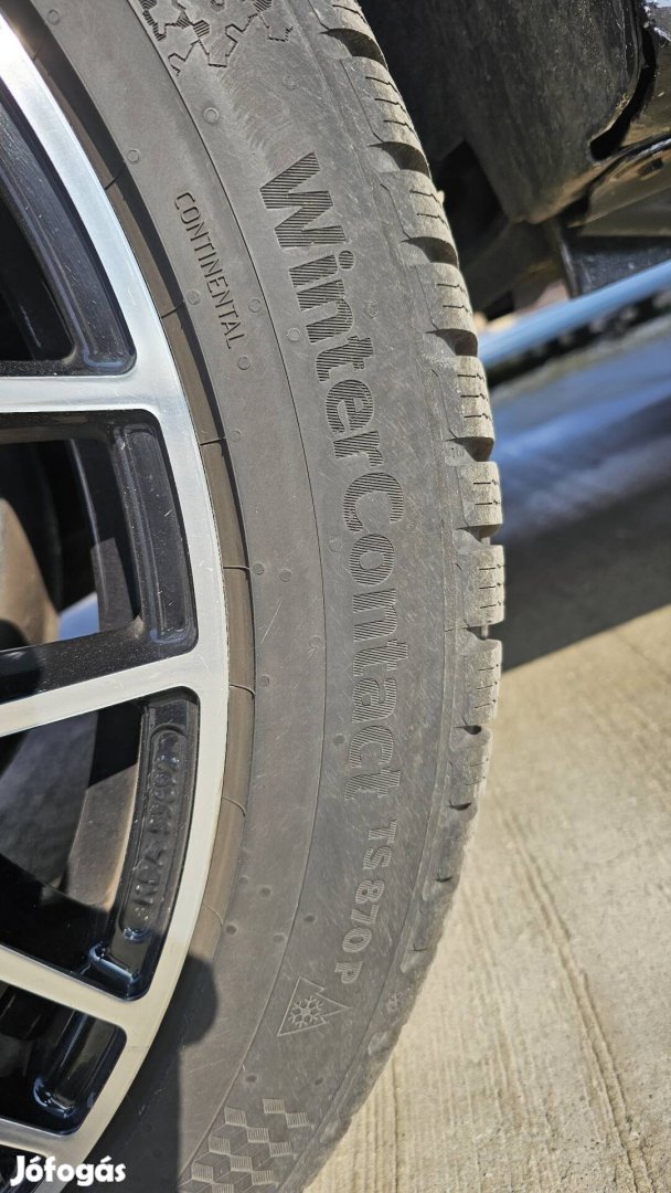 4db Continental 255/40 R19