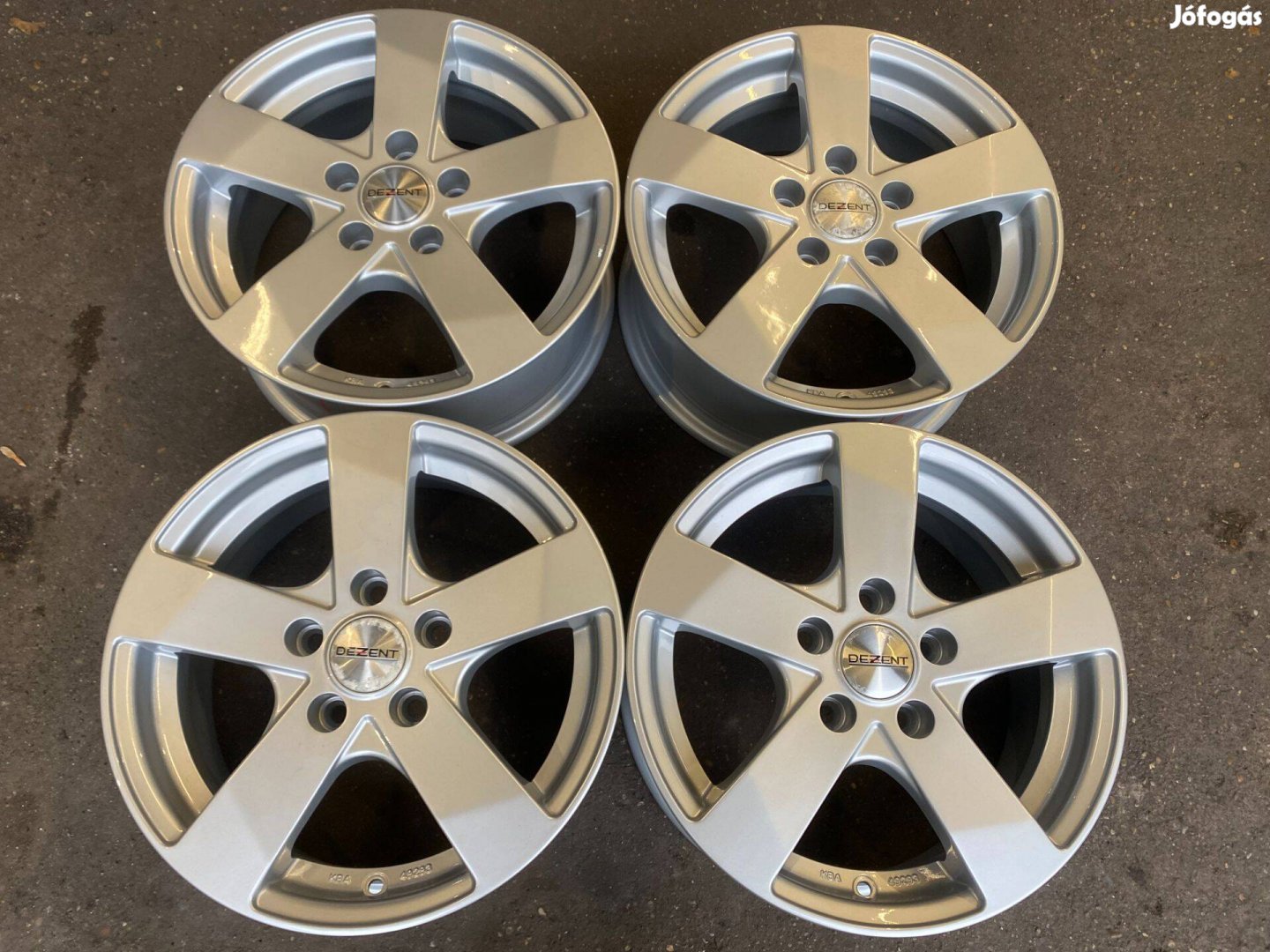 4db Dezent 15" Ford - Volvo alufelni. (3627)